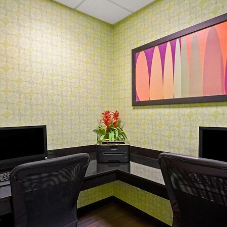 La Quinta Inn By Wyndham Columbia Se Fort Jackson מראה חיצוני תמונה